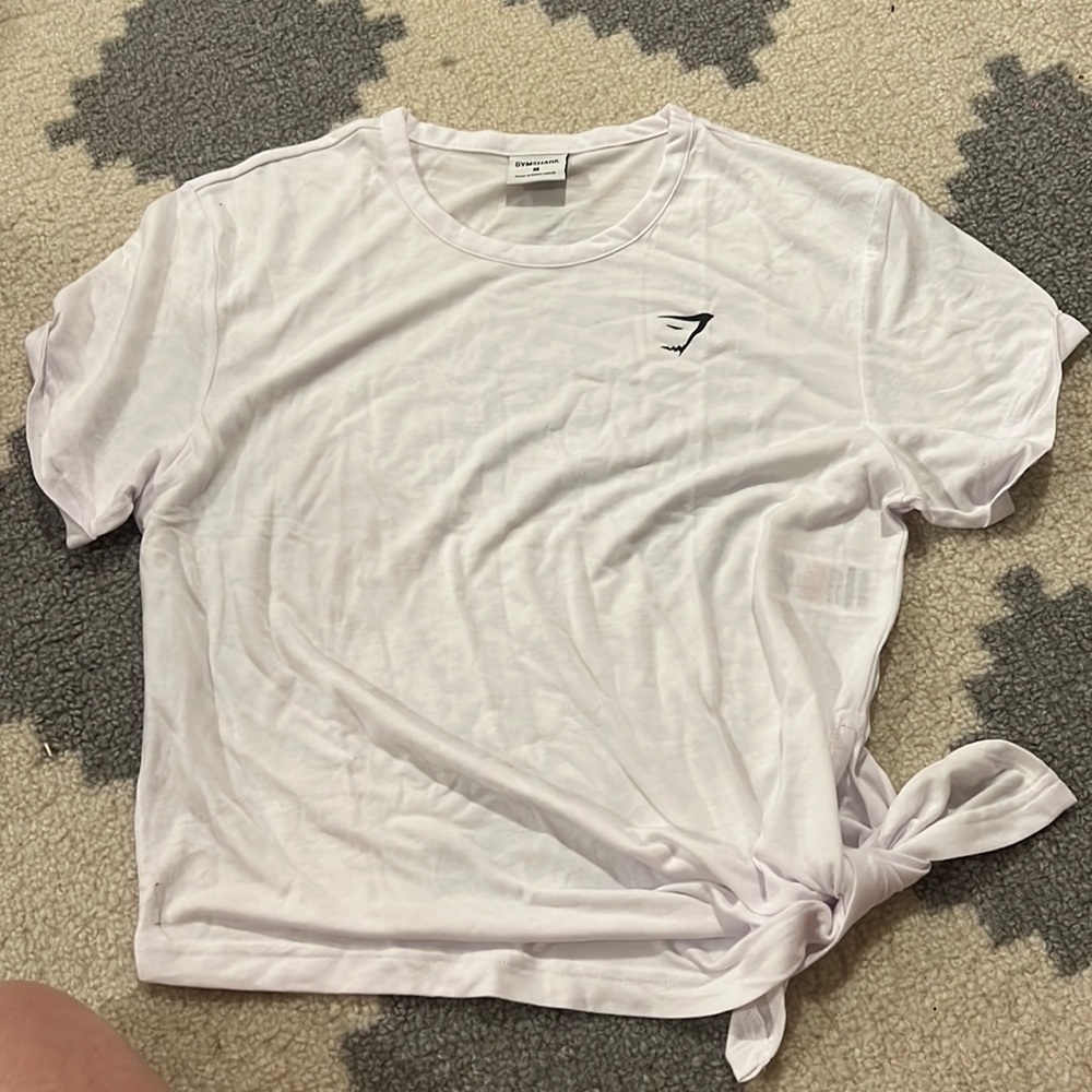gym shark side tie tee